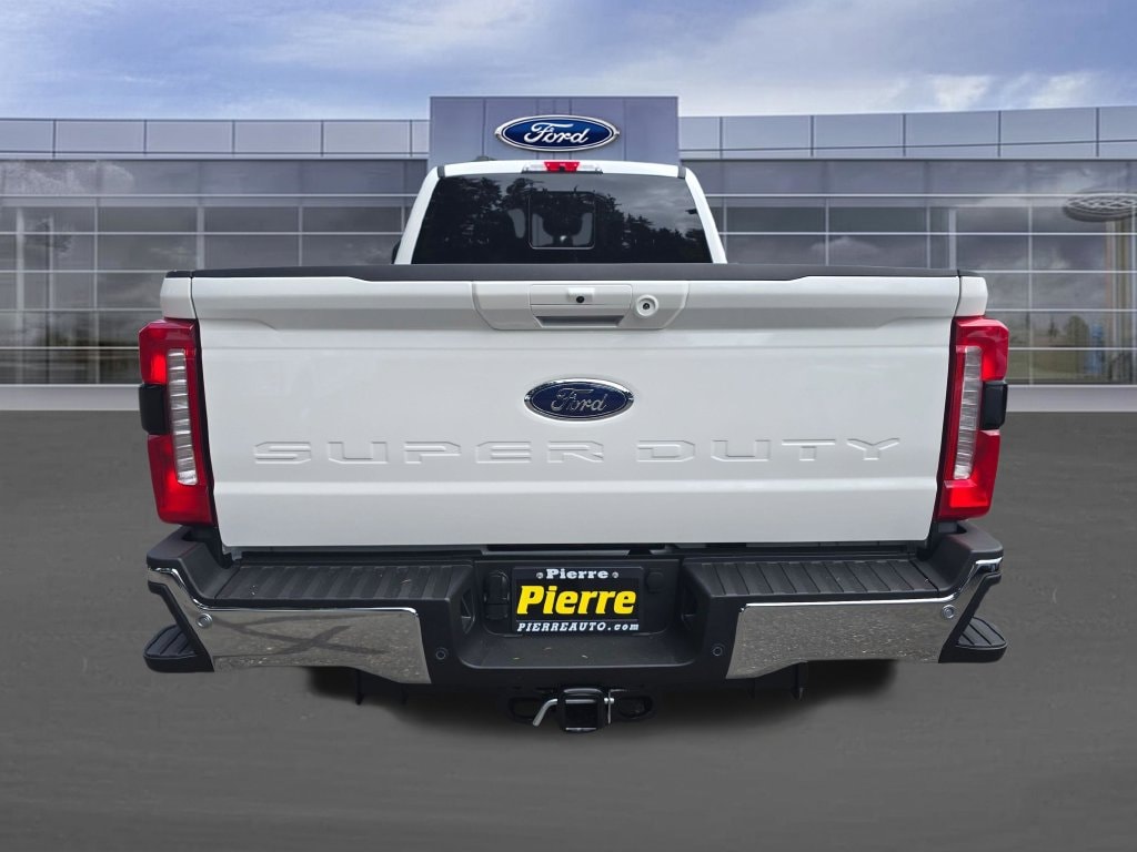 New 2026 Ford F-350 Lariat DRW Truck Crew Cab