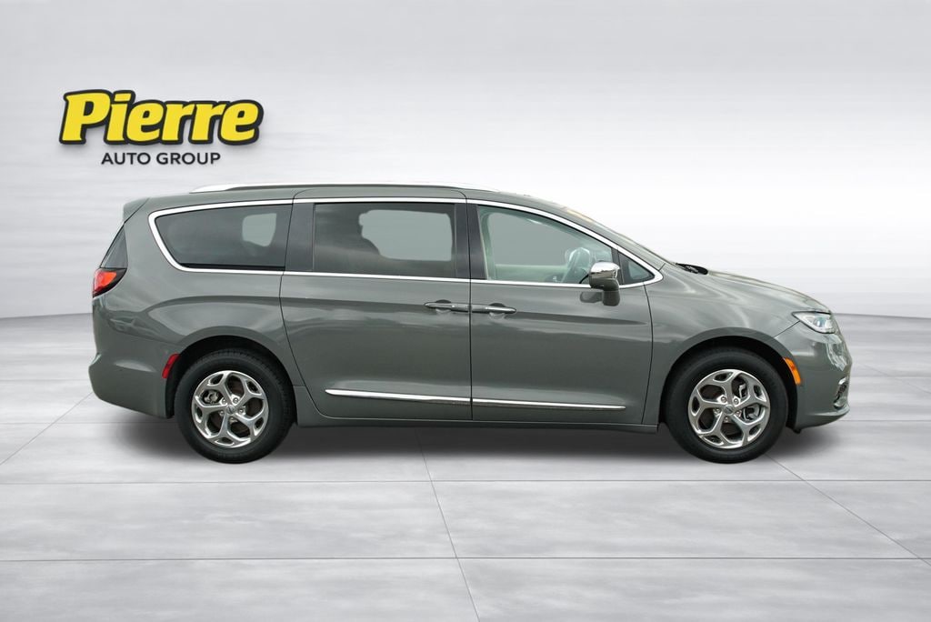 Used 2021 Chrysler Pacifica Limited Van Passenger Van