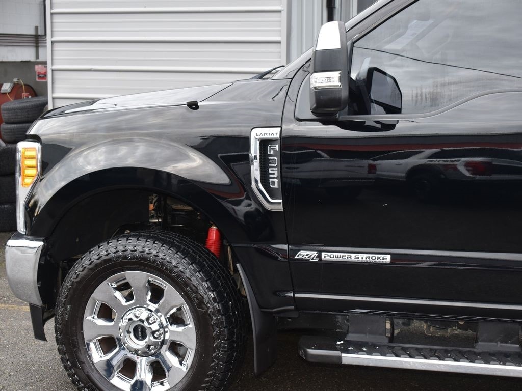 Used 2017 Ford F-350SD Lariat Truck Crew Cab