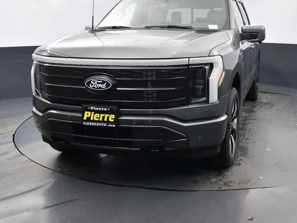 New 2025 Ford F-150 Lightning Platinum Truck SuperCrew Cab