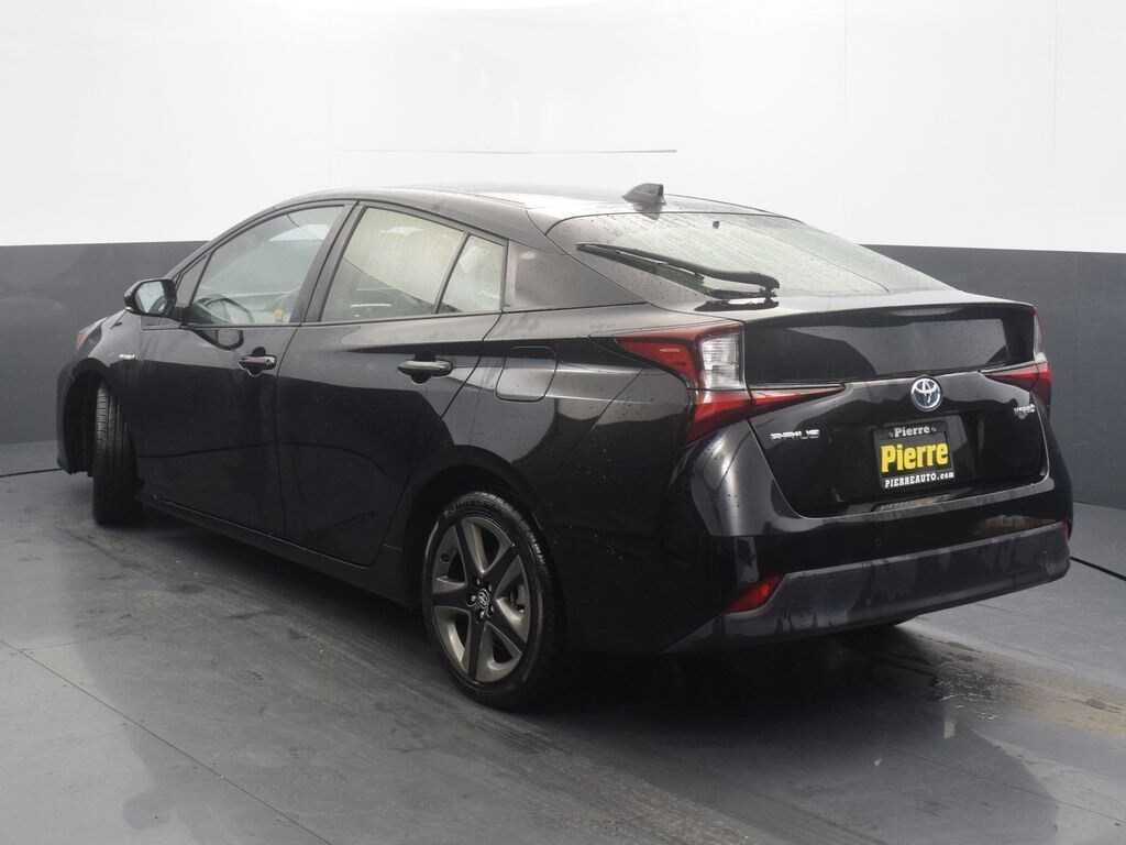 Used 2020 Toyota Prius XLE Hatchback