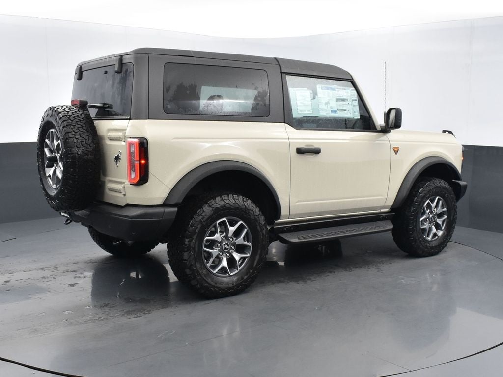 New 2025 Ford Bronco Badlands SUV
