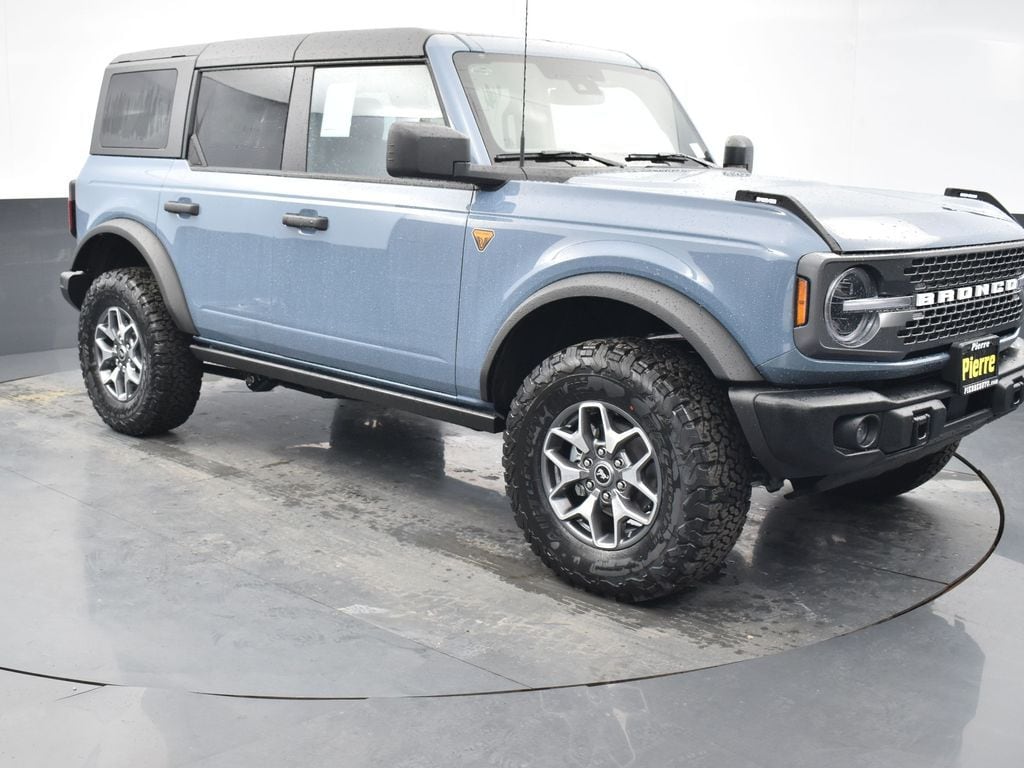 New 2025 Ford Bronco Badlands SUV