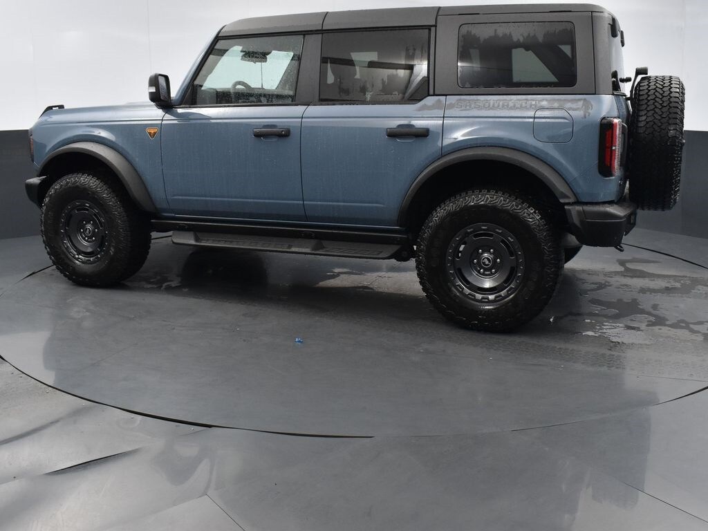 New 2025 Ford Bronco Badlands SUV