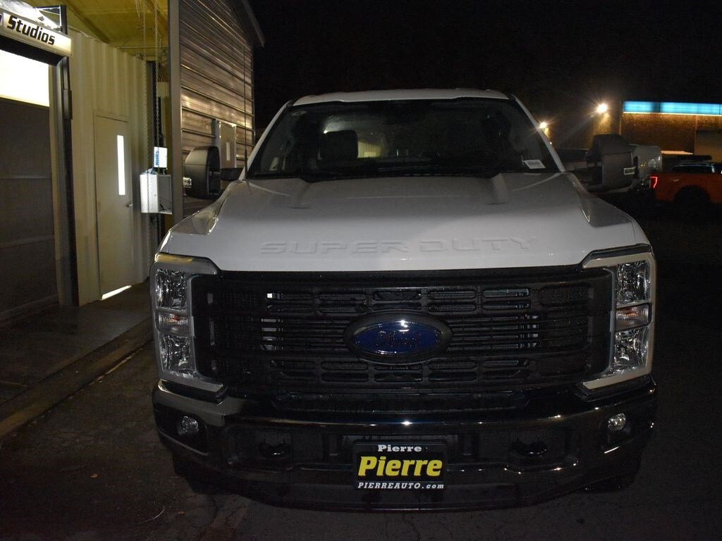 New 2025 Ford F-350 XL Truck Super Cab