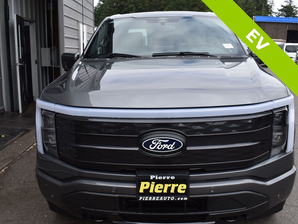 New 2025 Ford F-150 Lightning Platinum Truck SuperCrew Cab