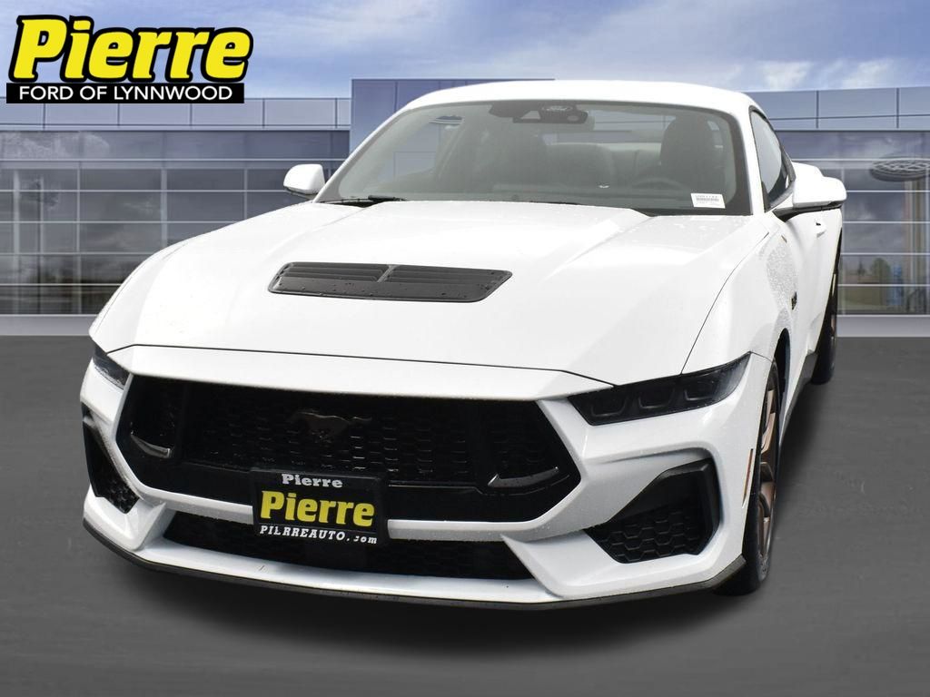 2025 Ford Mustang Coupe 