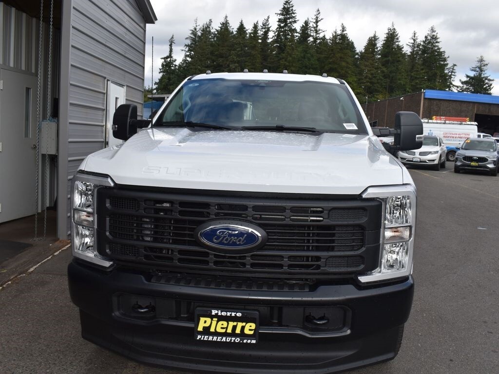 New 2026 Ford F-350 XL DRW Truck Crew Cab
