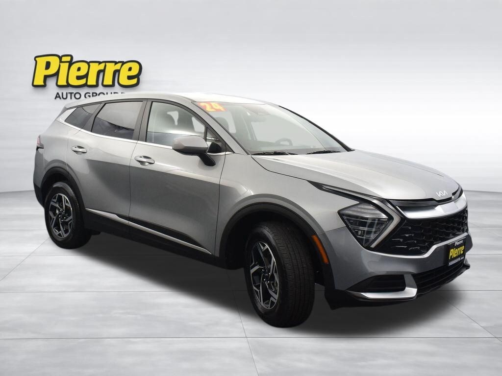 Used 2024 Kia Sportage LX SUV