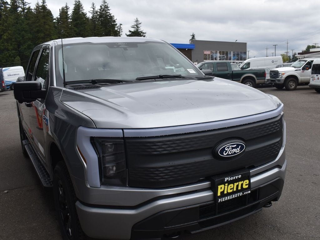 New 2025 Ford F-150 Lightning XLT Truck SuperCrew Cab