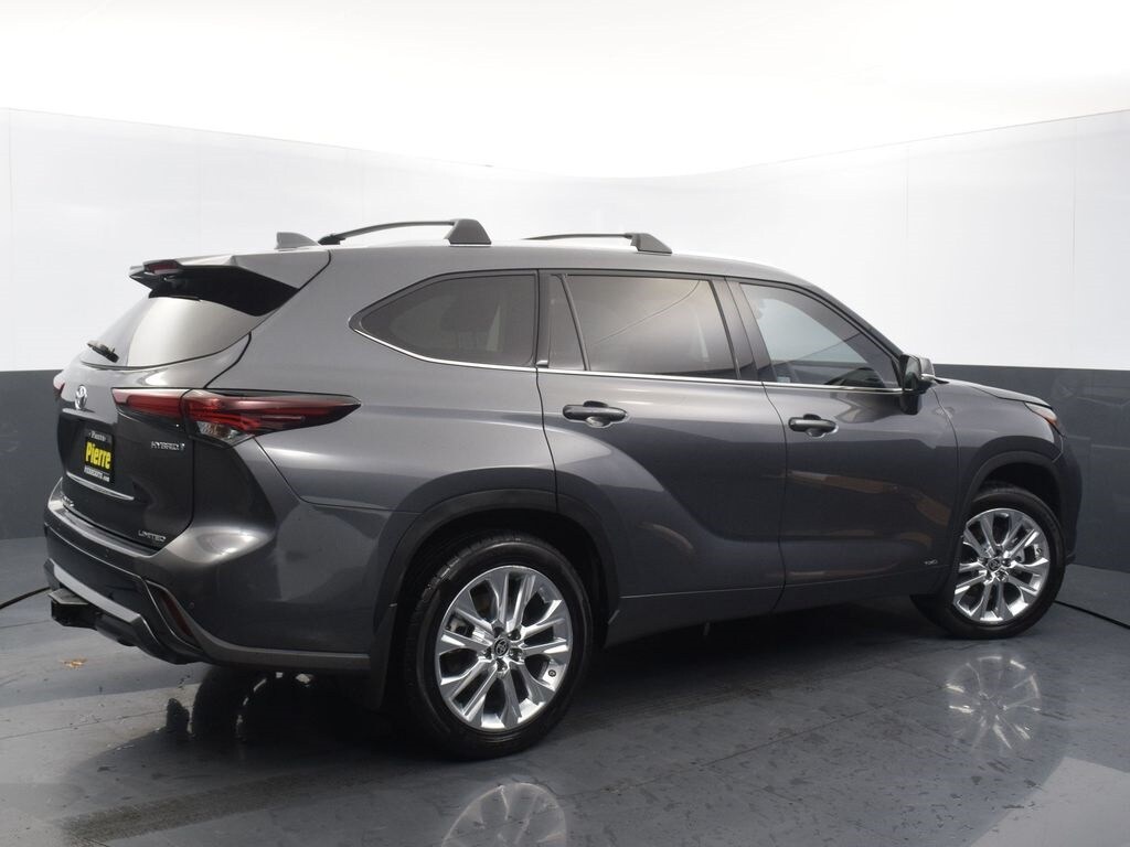Used 2024 Toyota Highlander Hybrid Limited SUV