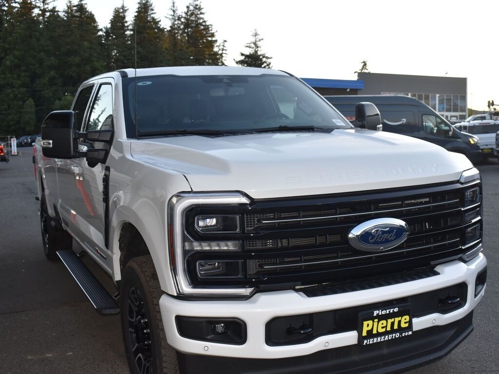 New 2025 Ford F-350 Platinum Truck Crew Cab