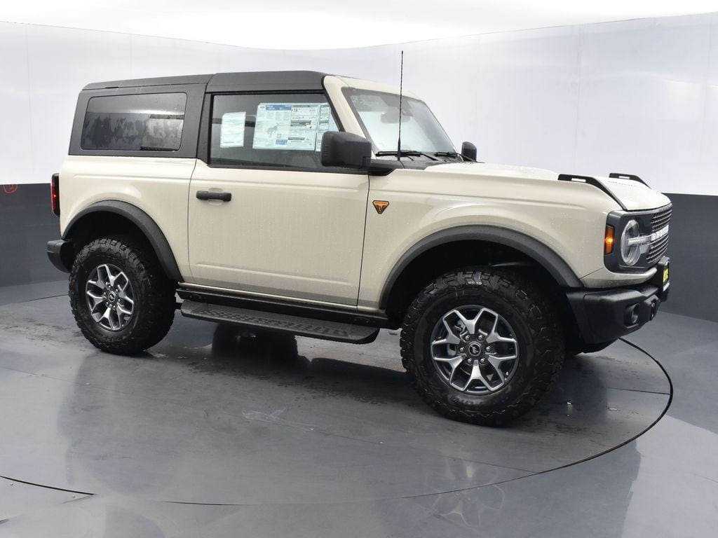 New 2025 Ford Bronco Badlands SUV