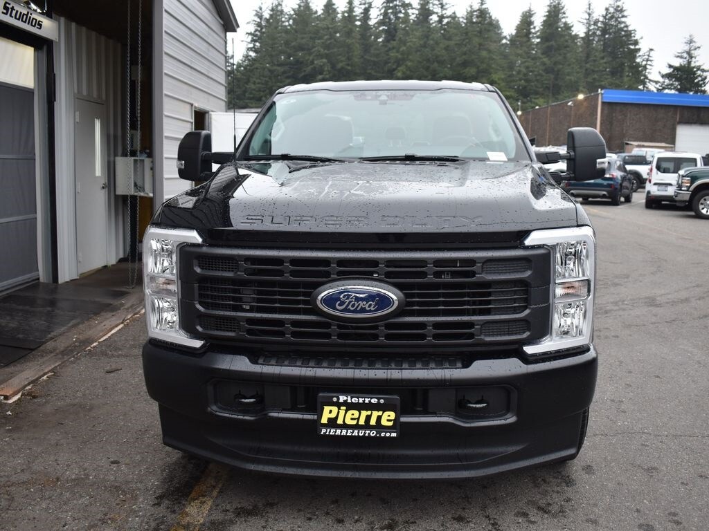 New 2026 Ford F-350 XL Truck Crew Cab