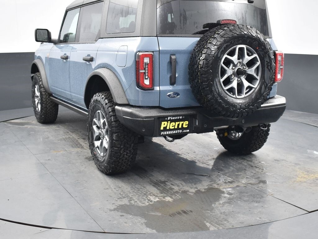 New 2025 Ford Bronco Badlands SUV