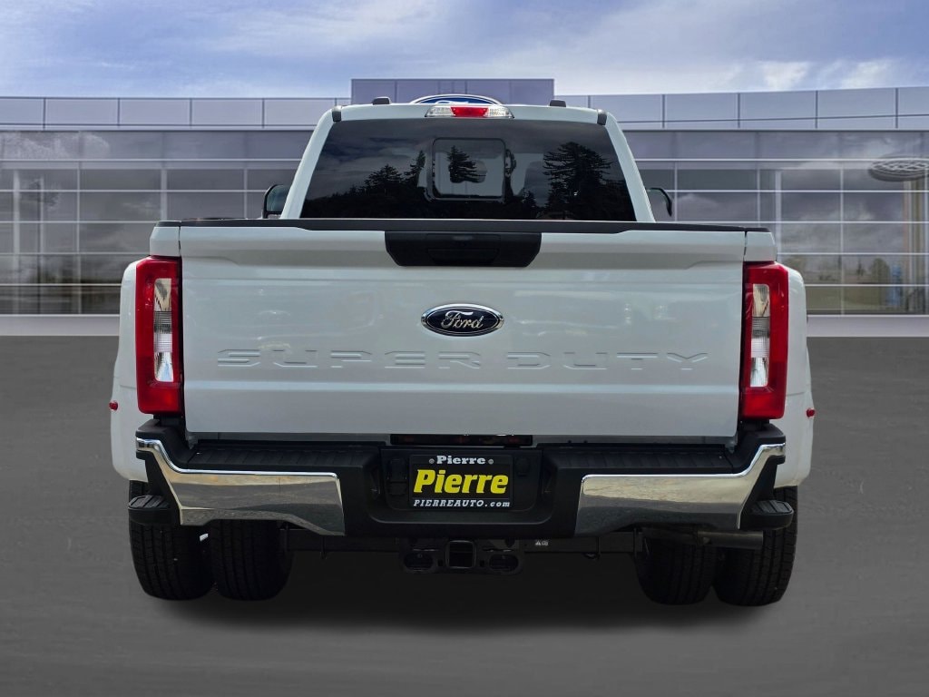 New 2026 Ford F-350 XLT DRW Truck Crew Cab
