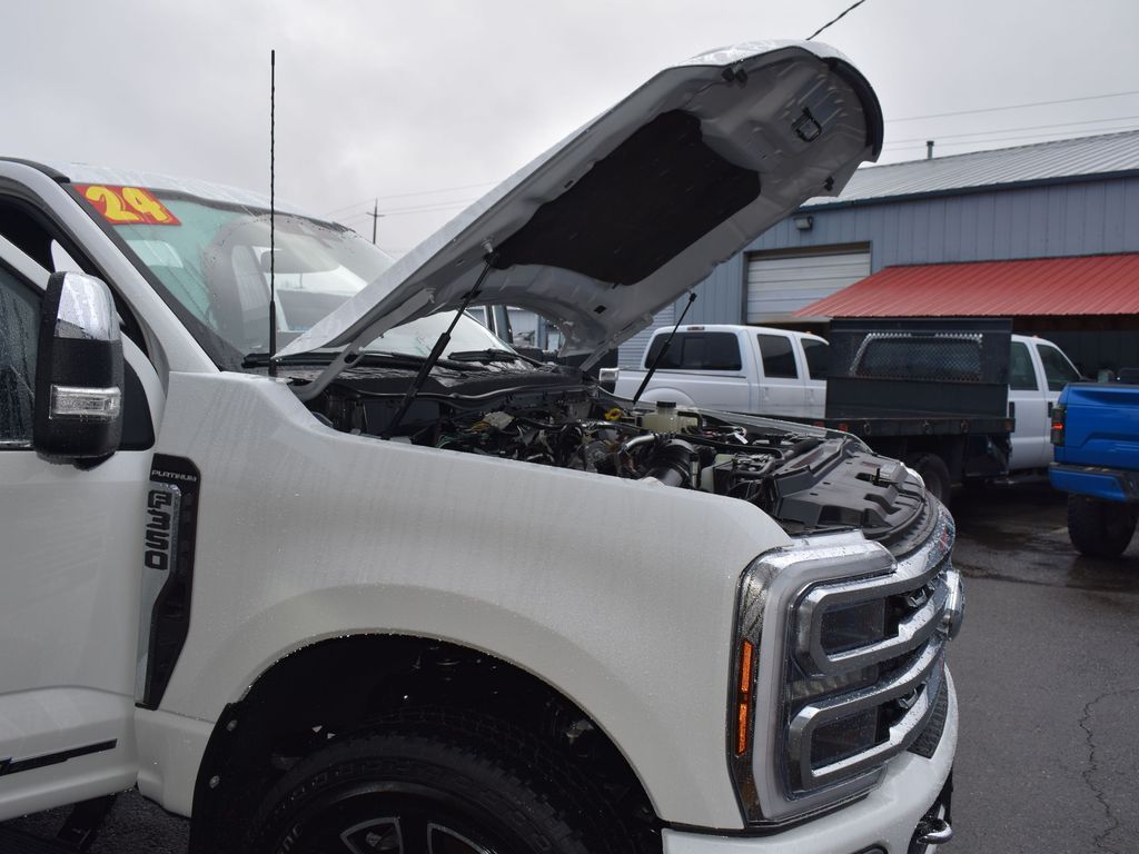 2024 Ford F-350 Super Duty Platinum - Photo 33