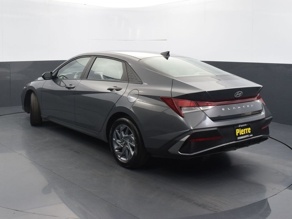 Used 2024 Hyundai Elantra SEL Sedan