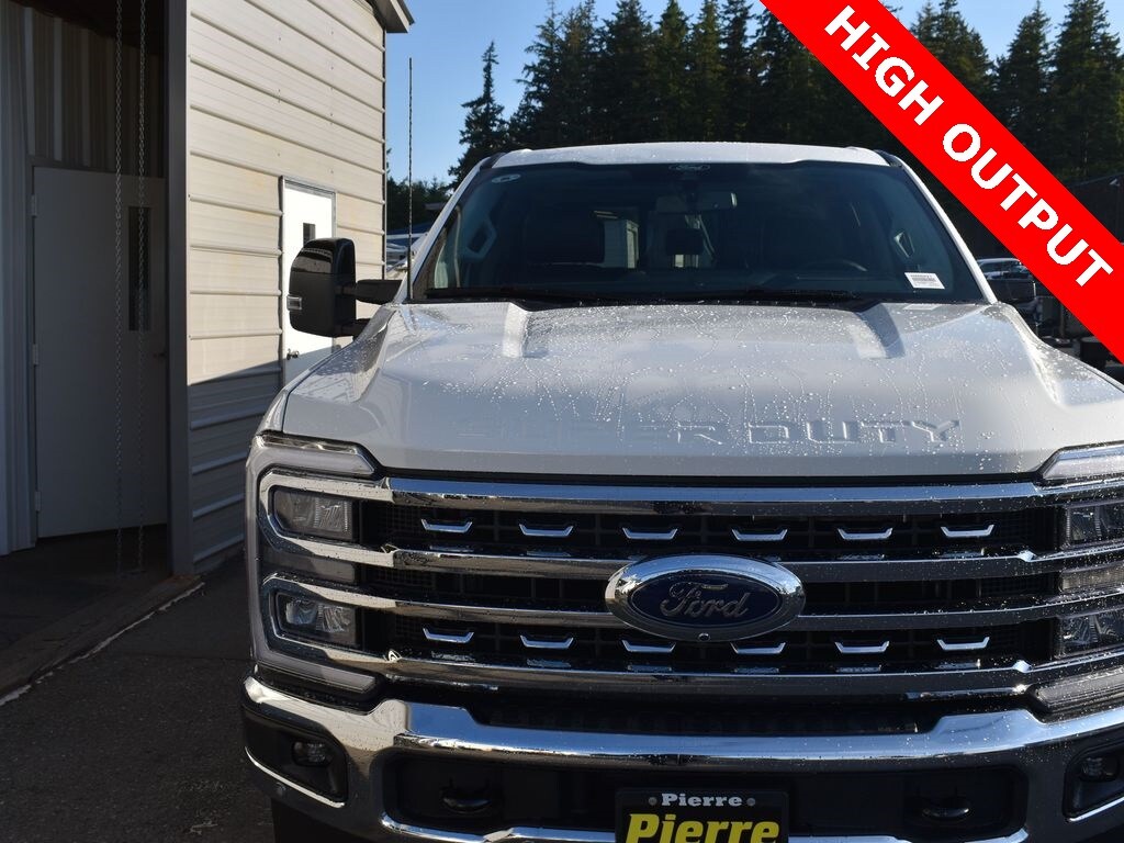 New 2025 Ford F-350 Lariat Truck Crew Cab