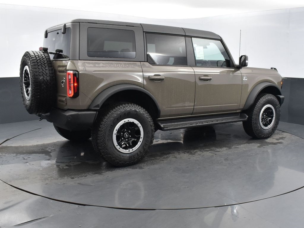 New 2025 Ford Bronco Outer Banks SUV