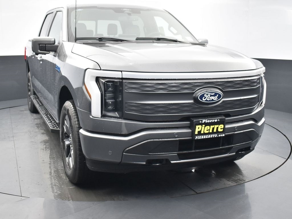 2025 Ford F-150 Lightning Truck SuperCrew Cab 