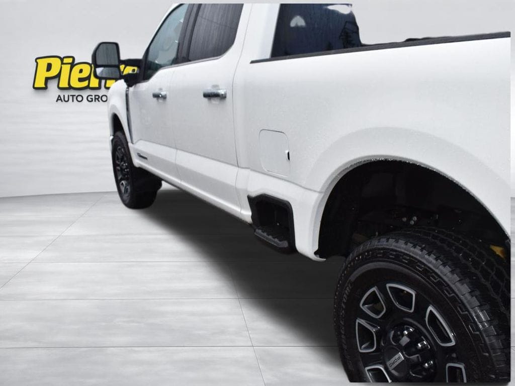 2024 Ford F-350 Super Duty Platinum - Photo 6