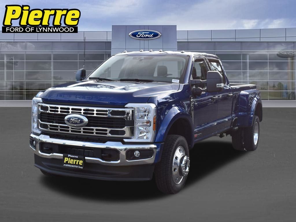 2026 Ford F-450 XLT 4x4 Crew Cab 8' Box DRW's photo