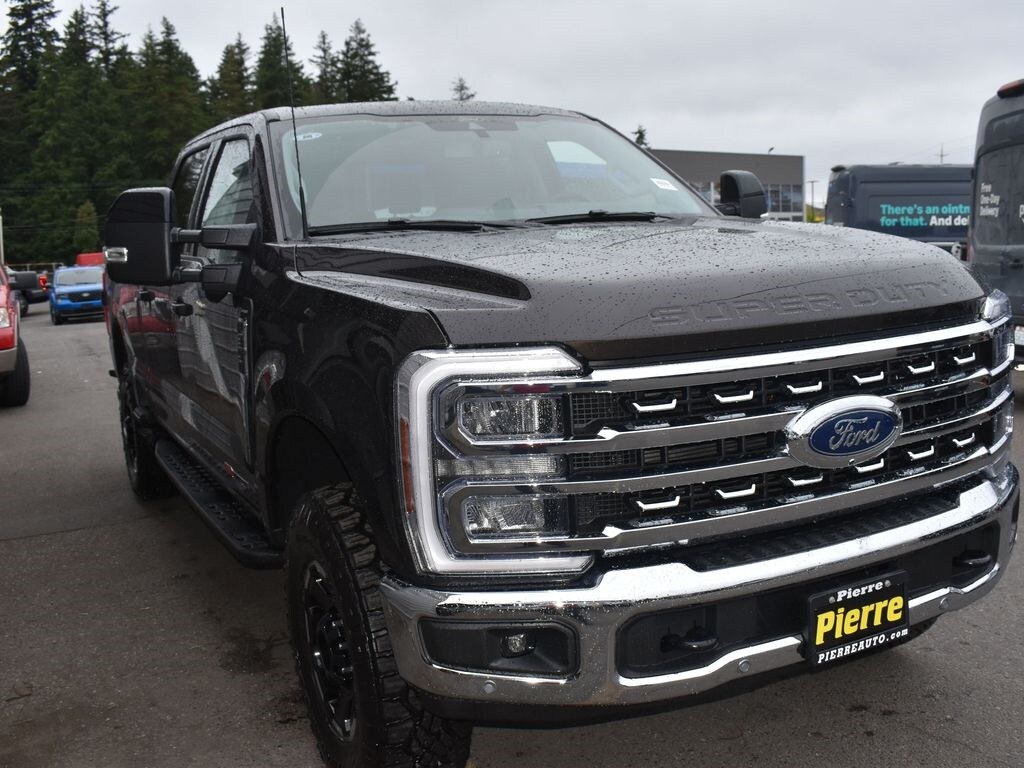 New 2025 Ford F-350 Lariat Truck Crew Cab