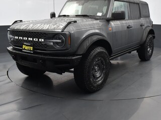 2025 Ford Bronco Badlands SUV