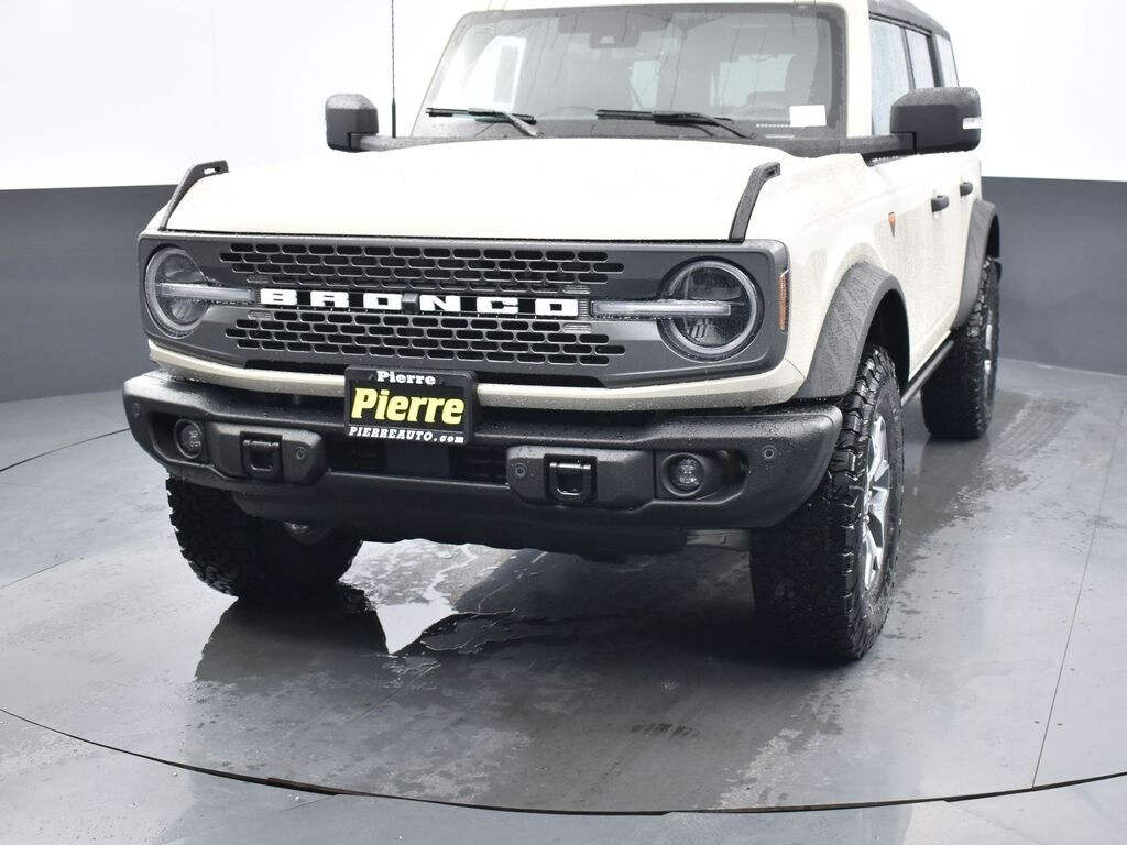 New 2025 Ford Bronco Badlands SUV