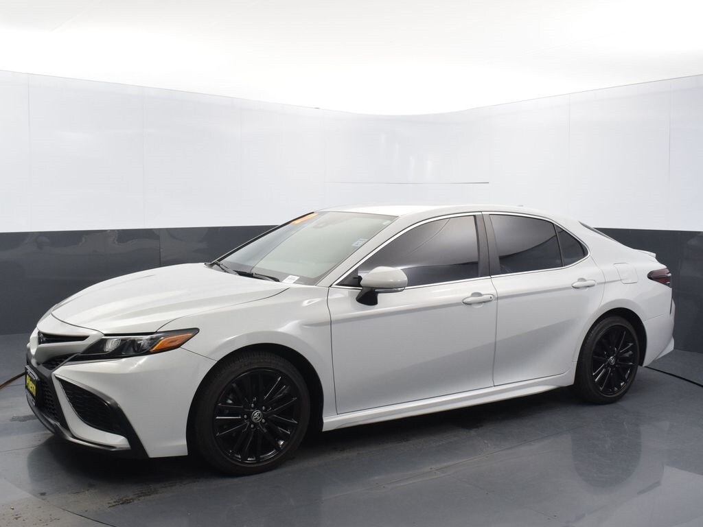 Used 2024 Toyota Camry SE Sedan