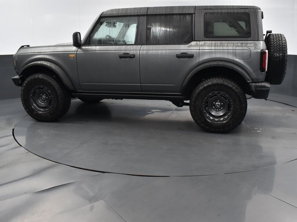 New 2025 Ford Bronco Badlands SUV