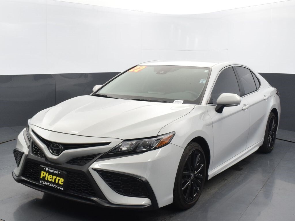 Used 2024 Toyota Camry SE Sedan