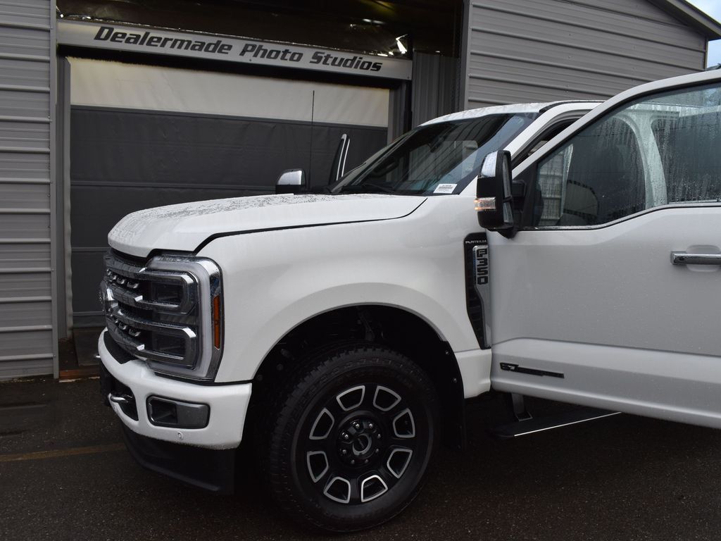 2024 Ford F-350 Super Duty Platinum - Photo 28
