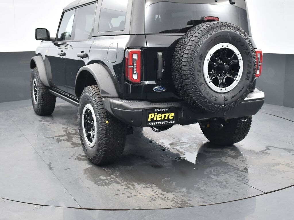 New 2025 Ford Bronco Badlands SUV