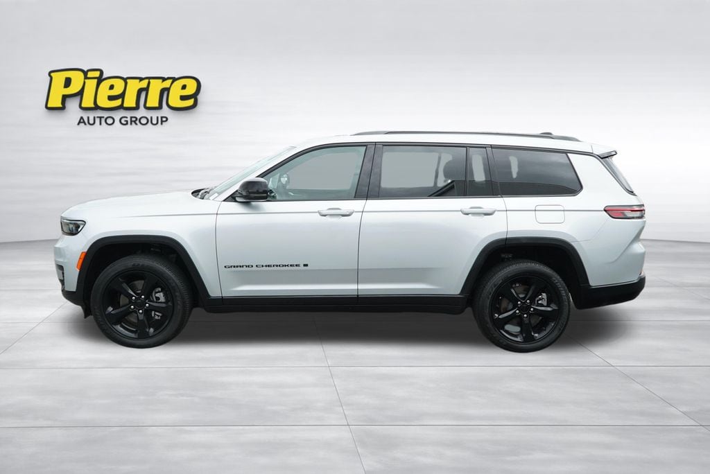 Used 2023 Jeep Grand Cherokee L Altitude SUV
