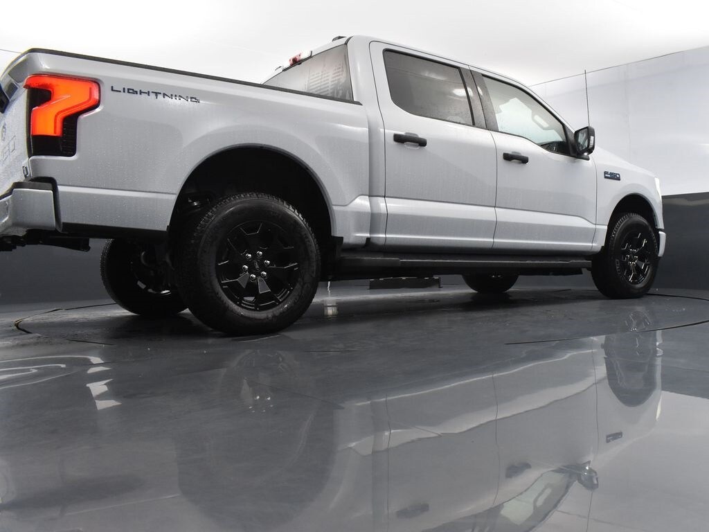 New 2025 Ford F-150 Lightning XLT Truck SuperCrew Cab