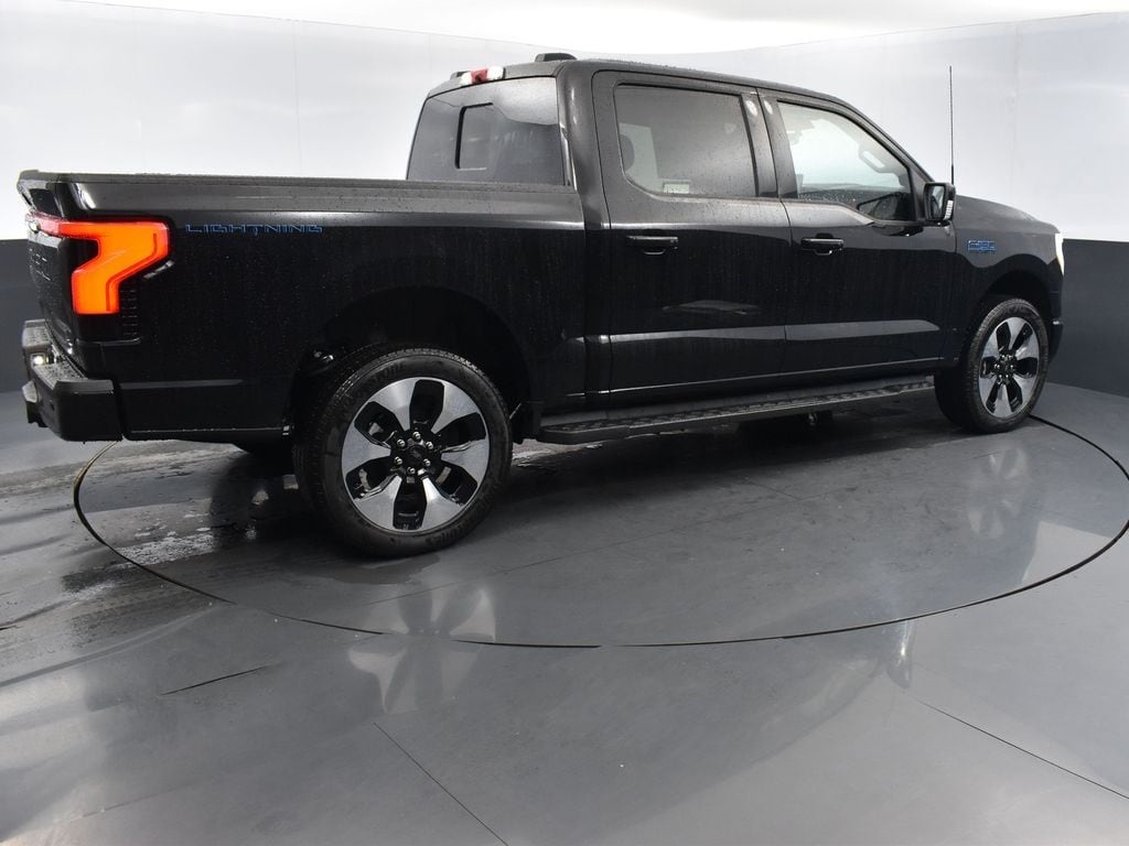 New 2025 Ford F-150 Lightning Platinum Truck SuperCrew Cab