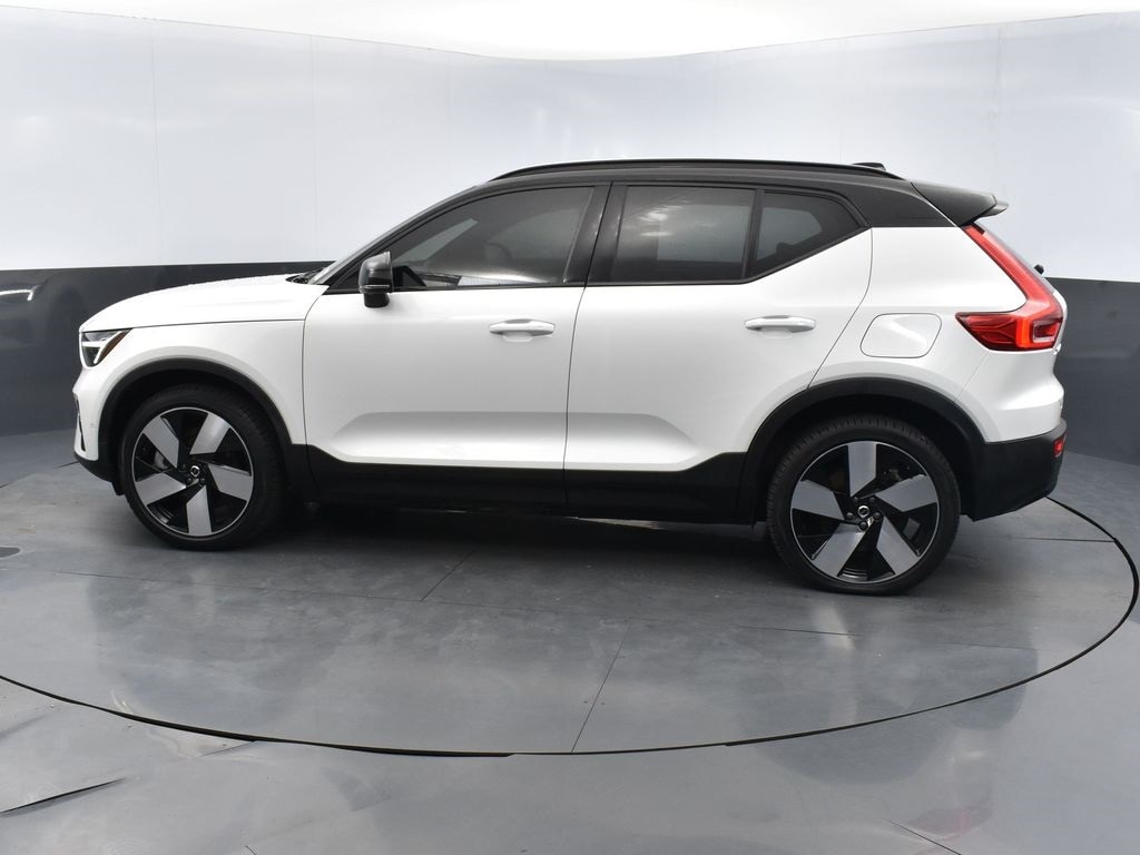 Used 2024 Volvo XC40 Recharge Pure Electric SUV