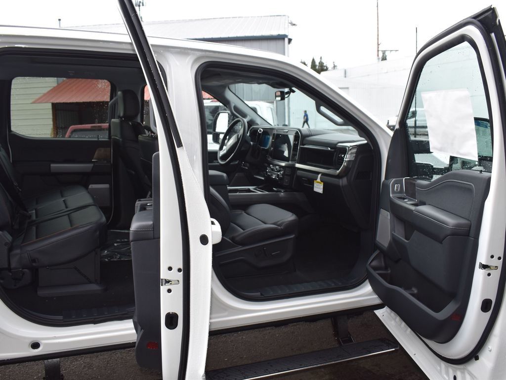 2025 Ford F-350 Super Duty Lariat - Photo 11