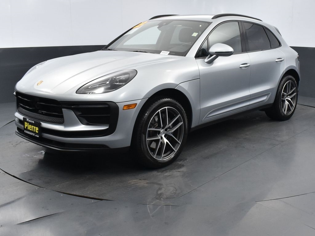Used 2023 Porsche Macan Base SUV