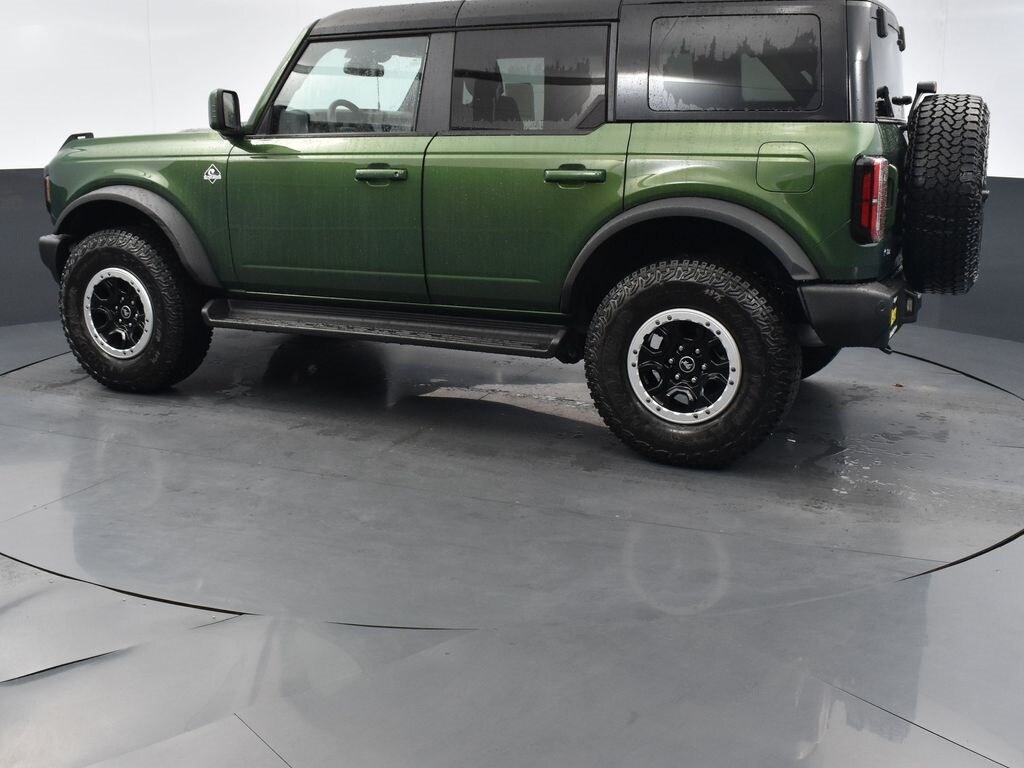 New 2025 Ford Bronco Outer Banks SUV