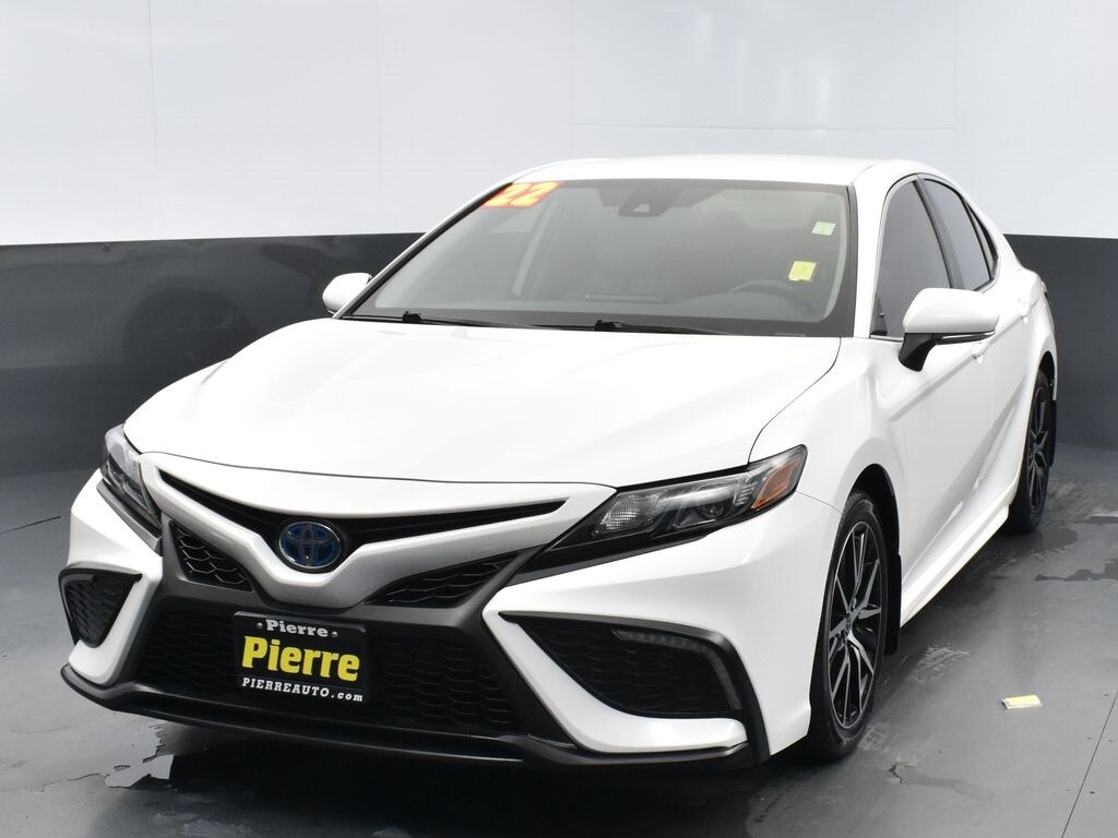 Used 2022 Toyota Camry Hybrid SE Sedan