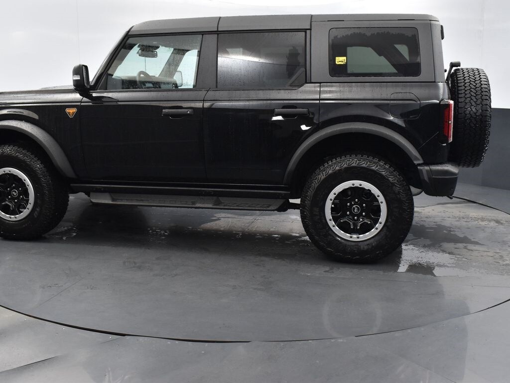 New 2025 Ford Bronco Badlands SUV