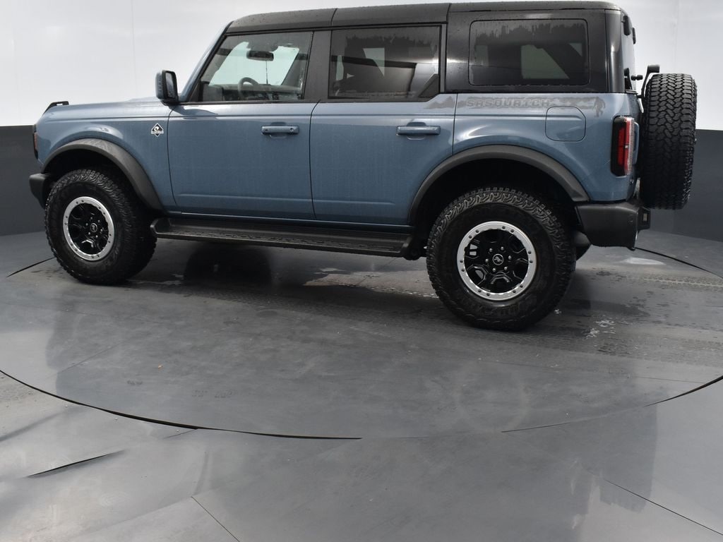 New 2025 Ford Bronco Outer Banks SUV