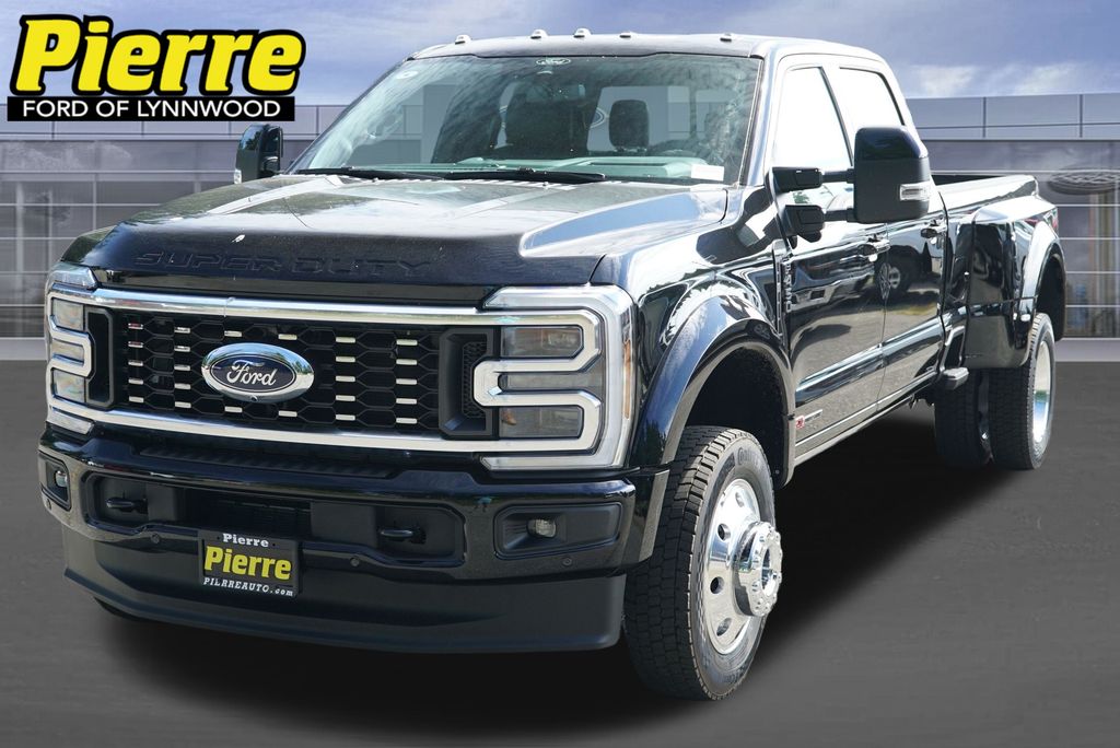 2026 Ford F-450 Platinum 4x4 Crew Cab 8' Box DRW's photo
