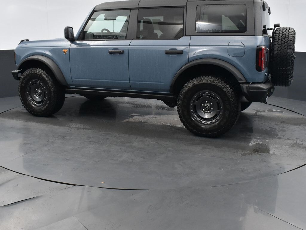 New 2025 Ford Bronco Badlands SUV