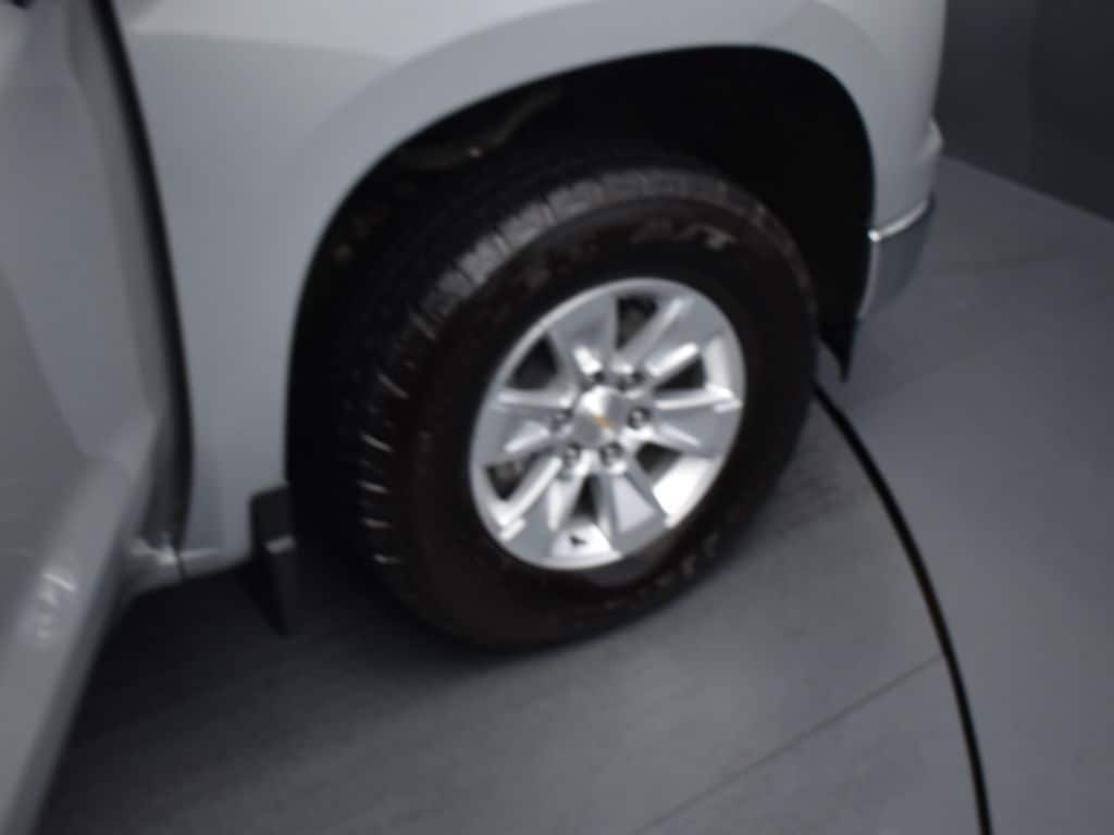 2024 Chevrolet Silverado 1500 LT - Photo 19