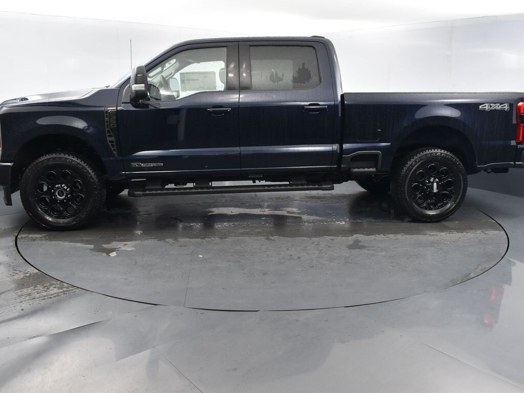New 2025 Ford F-350 Lariat Truck Crew Cab