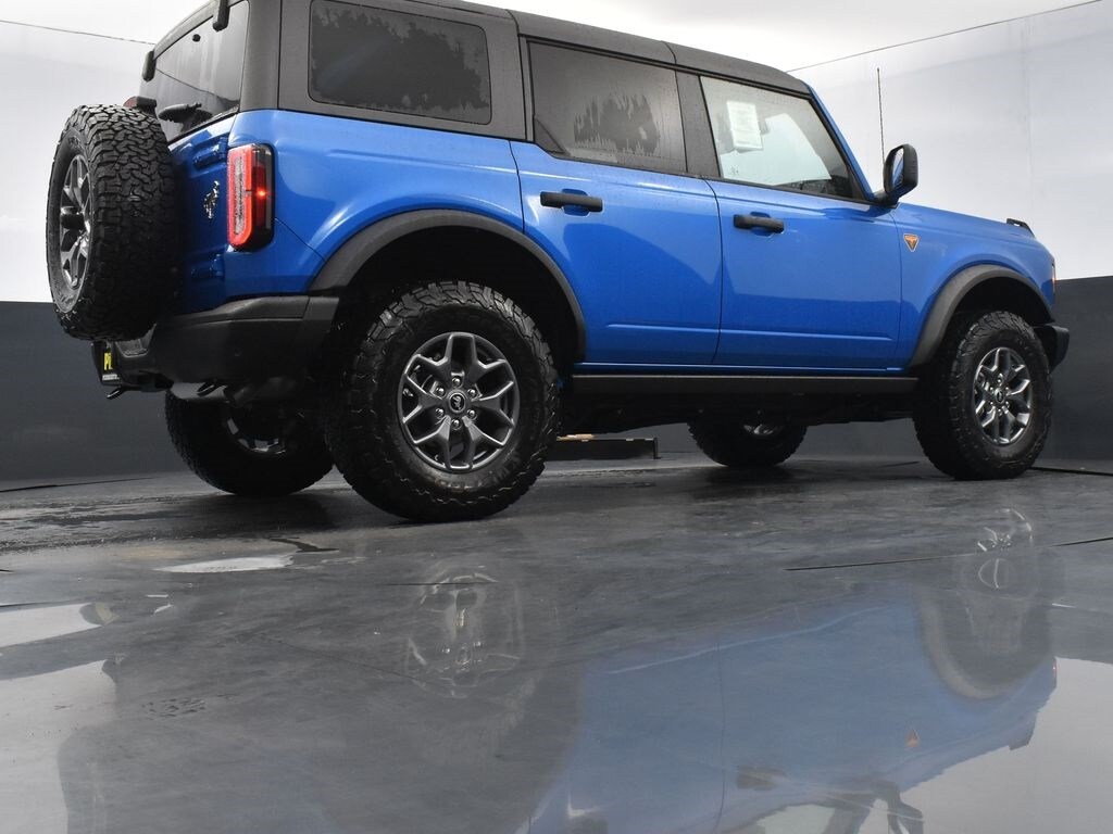 New 2025 Ford Bronco Badlands SUV